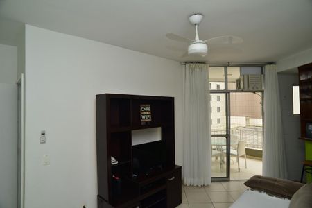 Sala de apartamento à venda com 1 quarto, 50m² em Barra da Tijuca, Rio de Janeiro