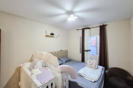Casa à venda com 257m², 8 quartos e 4 vagas Casa à venda com 257m², 8 quartos e 4 vagasQuarto 2