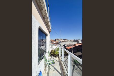 Casa à venda com 257m², 8 quartos e 4 vagas Casa à venda com 257m², 8 quartos e 4 vagasVaranda casa 2