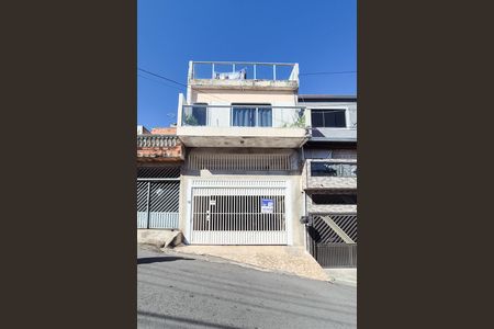 Casa à venda com 257m², 8 quartos e 4 vagas Casa à venda com 257m², 8 quartos e 4 vagasfachada
