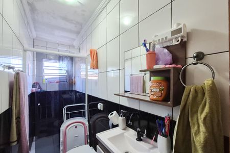 Casa à venda com 257m², 8 quartos e 4 vagas Casa à venda com 257m², 8 quartos e 4 vagasBanheiro Social
