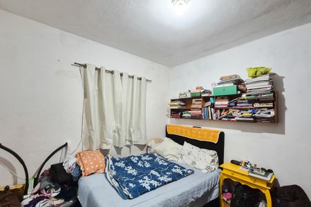 Casa à venda com 257m², 8 quartos e 4 vagas Casa à venda com 257m², 8 quartos e 4 vagasQuarto 1 casa 2