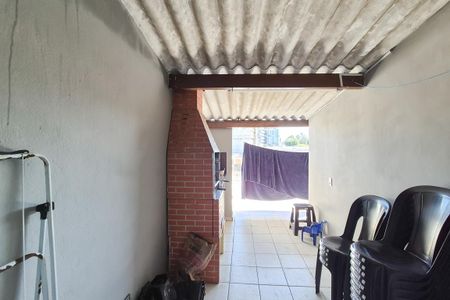 Casa à venda com 257m², 8 quartos e 4 vagas Casa à venda com 257m², 8 quartos e 4 vagasQuarto 1 - vista