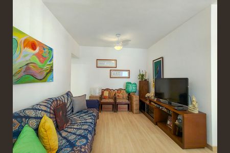 Sala de apartamento para alugar com 2 quartos, 62m² em Vila Isabel, Rio de Janeiro
