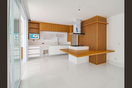 Casa à venda com 365m², 4 quartos e sem vaga
