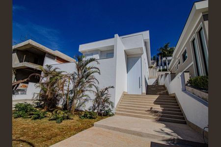 Casa à venda com 365m², 4 quartos e sem vaga