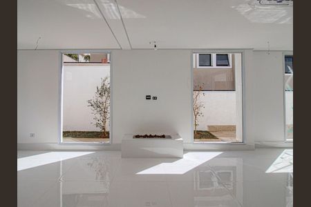 Casa à venda com 4 quartos, 365m² em Alphaville, Barueri