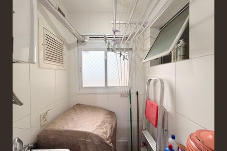 Apartamento à venda com 61m², 3 quartos e 1 vagaÁrea de Serviço