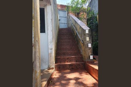 Casa à venda com 213m², 3 quartos e sem vaga