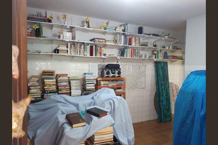 Casa à venda com 213m², 3 quartos e sem vaga