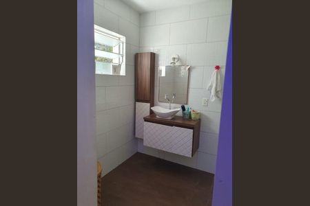 Casa à venda com 213m², 3 quartos e sem vaga