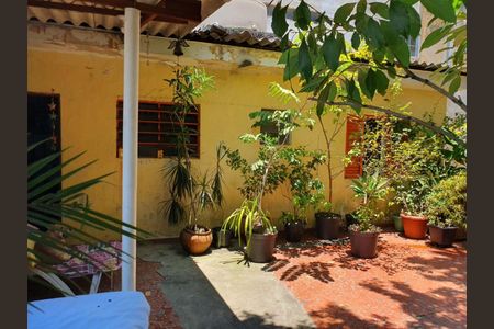 Casa à venda com 213m², 3 quartos e sem vaga