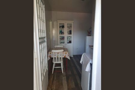 Casa à venda com 213m², 3 quartos e sem vaga