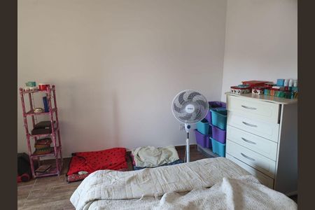 Casa à venda com 3 quartos, 213m² em Vila Duarte, São Paulo