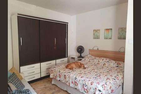 Casa à venda com 3 quartos, 213m² em Vila Duarte, São Paulo