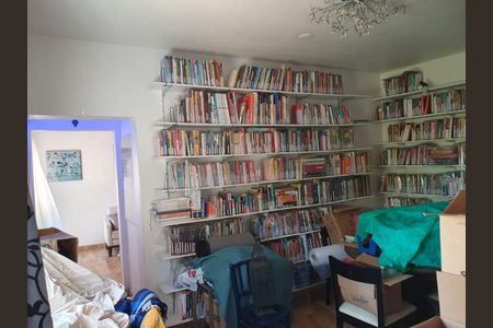 Casa à venda com 213m², 3 quartos e sem vaga