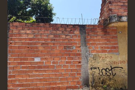Casa à venda com 213m², 3 quartos e sem vaga