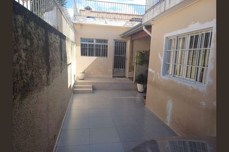 Casa à venda com 260m², 3 quartos e 3 vagas