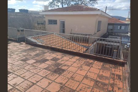 Casa à venda com 260m², 3 quartos e 3 vagas