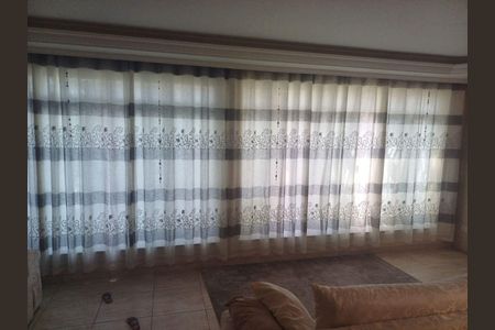 Casa à venda com 260m², 3 quartos e 3 vagas