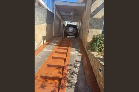 Casa à venda com 260m², 3 quartos e 3 vagas