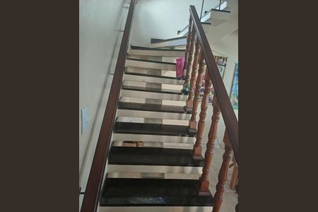 Casa à venda com 260m², 3 quartos e 3 vagas