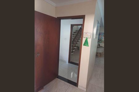 Casa à venda com 260m², 3 quartos e 3 vagas
