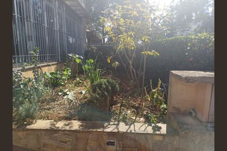 Casa à venda com 260m², 3 quartos e 3 vagas