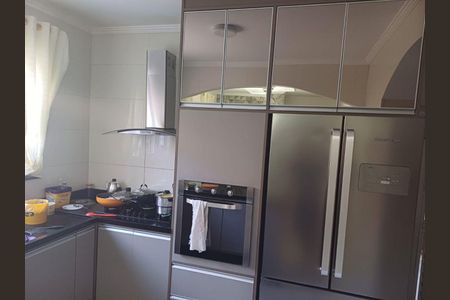 Casa à venda com 260m², 3 quartos e 3 vagas