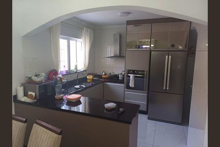 Casa à venda com 260m², 3 quartos e 3 vagas