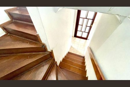 Casa à venda com 220m², 3 quartos e 2 vagas
