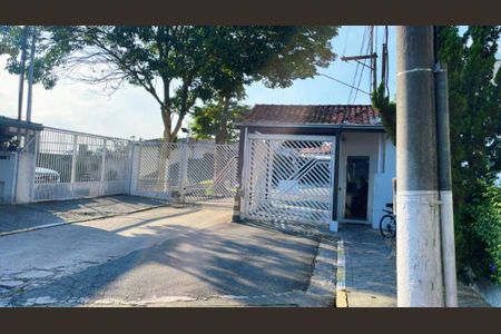 Casa à venda com 220m², 3 quartos e 2 vagas