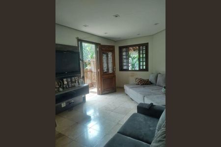 Casa à venda com 3 quartos, 220m² em Jardim Virginia Bianca, São Paulo