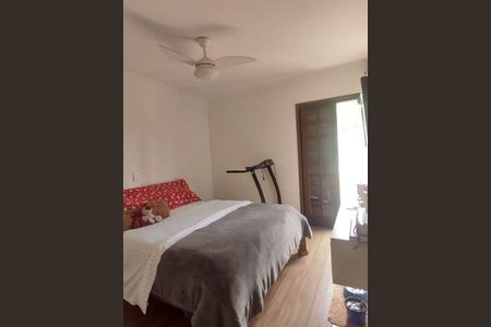 Casa à venda com 3 quartos, 220m² em Jardim Virginia Bianca, São Paulo