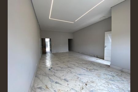 Casa à venda com 3 quartos, 110m² em Jardim Bandeirantes (Zona Norte), São Paulo