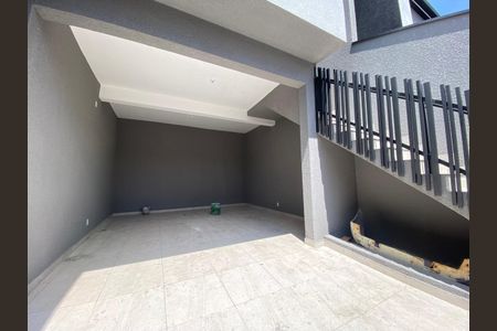 Casa à venda com 110m², 3 quartos e 2 vagas