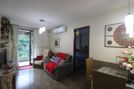 Apartamento à venda com 70m², 2 quartos e 1 vagaSala