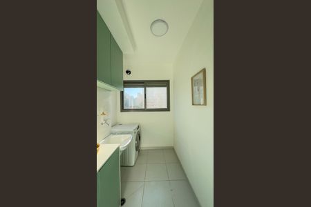 Apartamento à venda com 94m², 2 quartos e 1 vaga Apartamento à venda com 94m², 2 quartos e 1 vagaCozinha e Área de Serviço