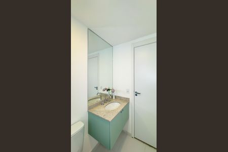 Apartamento à venda com 94m², 2 quartos e 1 vaga Apartamento à venda com 94m², 2 quartos e 1 vagaBanheiro