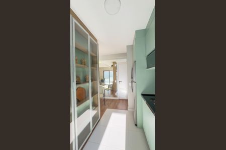 Apartamento à venda com 94m², 2 quartos e 1 vaga Apartamento à venda com 94m², 2 quartos e 1 vagaCozinha e Área de Serviço