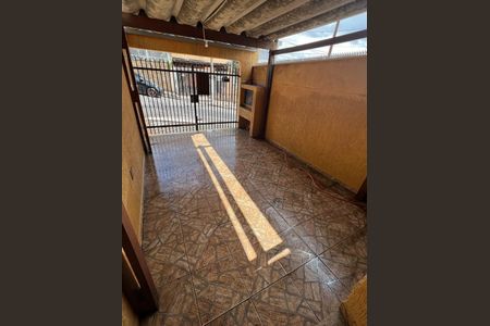 Casa à venda com 95m², 2 quartos e sem vaga