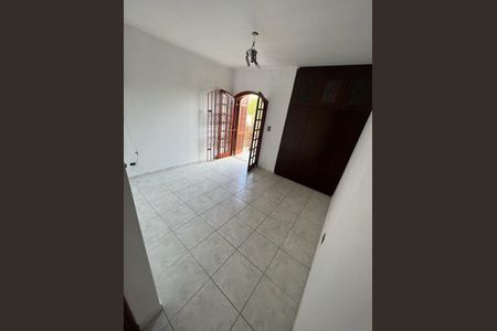 Casa à venda com 95m², 2 quartos e sem vaga