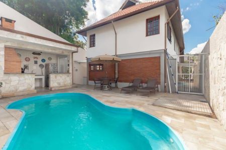 Casa à venda com 312m², 3 quartos e 3 vagas