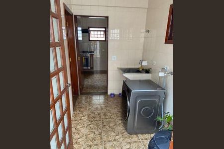 Casa à venda com 312m², 3 quartos e 3 vagas