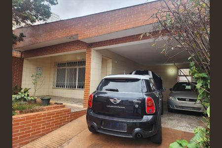 Casa à venda com 194m², 3 quartos e 3 vagas