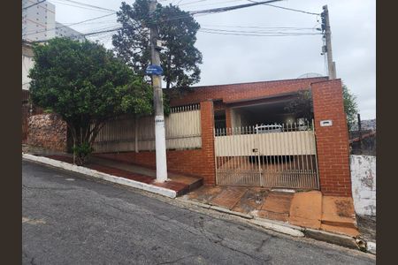 Casa à venda com 194m², 3 quartos e 3 vagas
