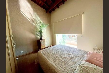 Casa à venda com 6 quartos, 280m² em Vila Irmaos Arnoni, São Paulo