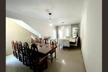 Casa à venda com 6 quartos, 280m² em Vila Irmaos Arnoni, São Paulo