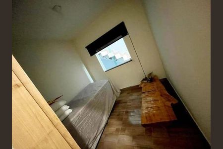 Casa à venda com 6 quartos, 280m² em Vila Irmaos Arnoni, São Paulo