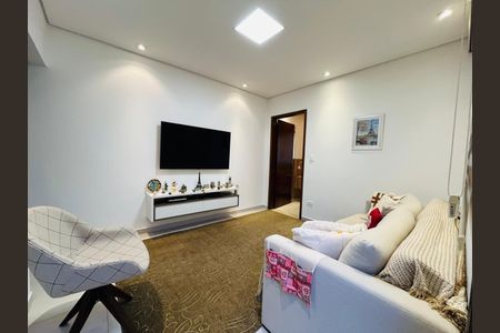 Casa à venda com 130m², 2 quartos e 2 vagas